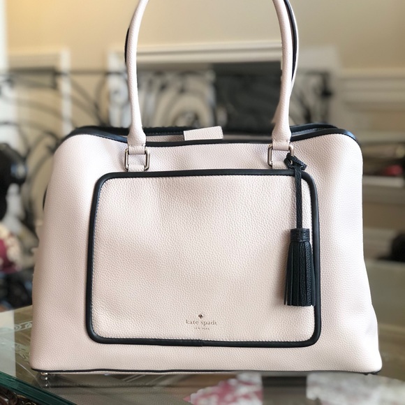 kate spade Handbags - Kate spade large evangelie shoulder handbag purse